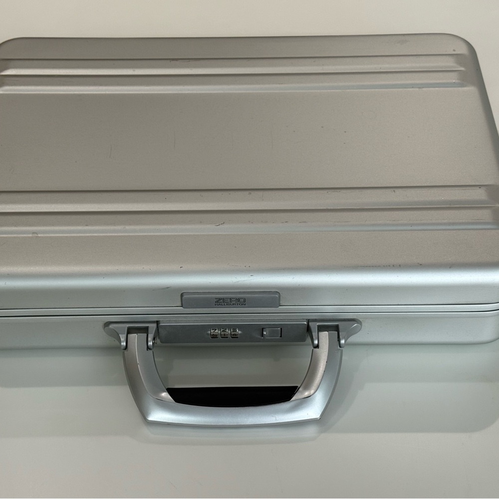 Sub Zero Silver Briefcase - image 8